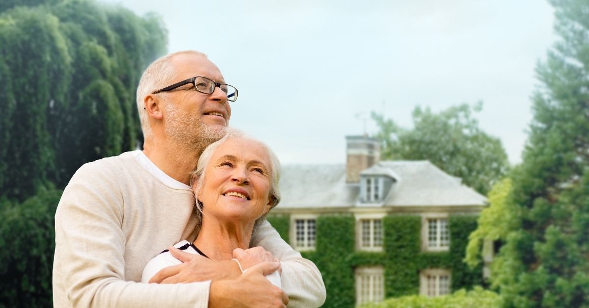 Sadu ja Karin ovat 20 vuotta ikäeroisia. Pelko siitä, että aviomies vanhenee, sai Sadun ryhtymään epätavallisiin toimiin.