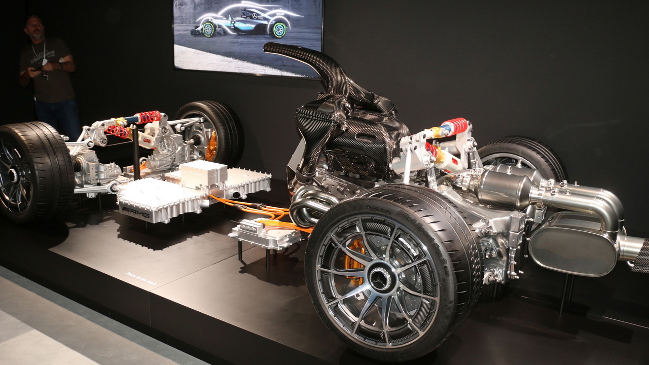 Se on 1000 hevosvoiman moottoripyörä, joka voi mullistaa sähköautojen alan.