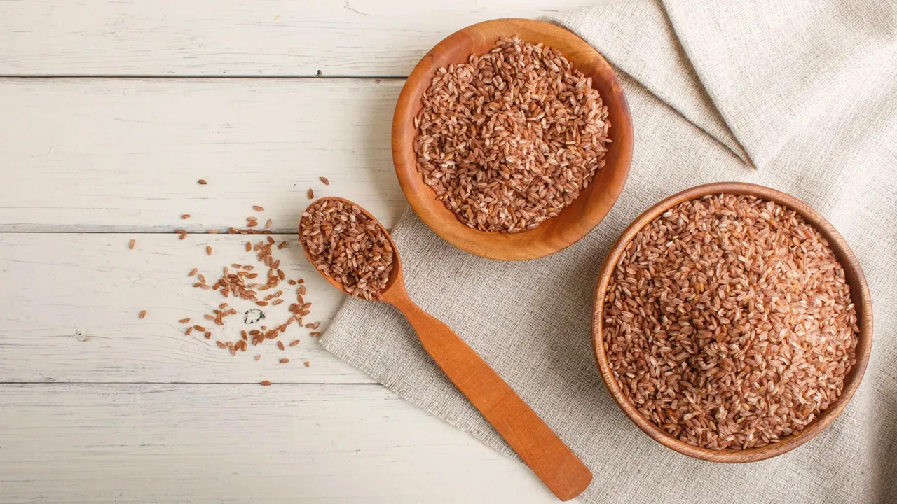 Tämä yhdistelmä voi itse asiassa aiheuttaa vatsan turvotusta. 3 tuotetta, jotka yleensä lisäävät kaasun muodostumista, kun niitä käytetään naton kanssa.