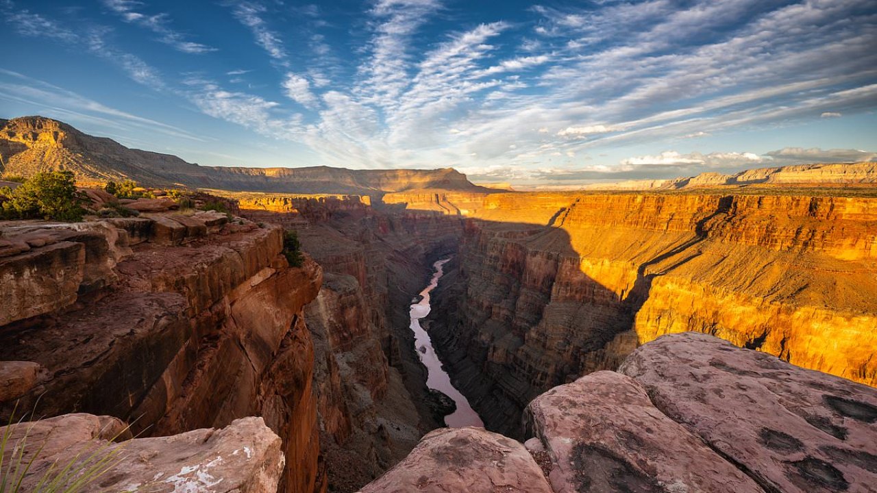 Tutkijat ovat yllättyneitä: tutkimus vahvistaa, että merenalaiset kanjonit eivät synny jokien vaikutuksesta.