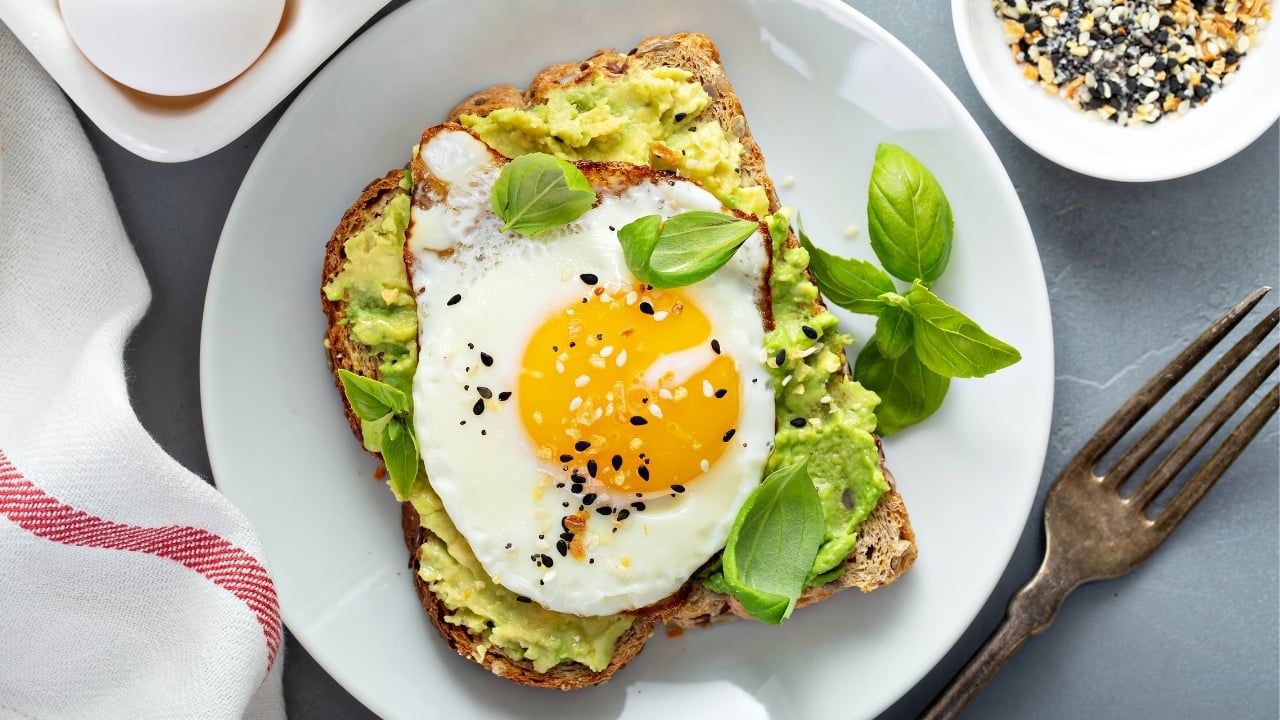 Viisi suosituinta ja rakastetuinta aamiaista, joita kardiologit suosittelevat sydämen terveyden ylläpitämiseksi