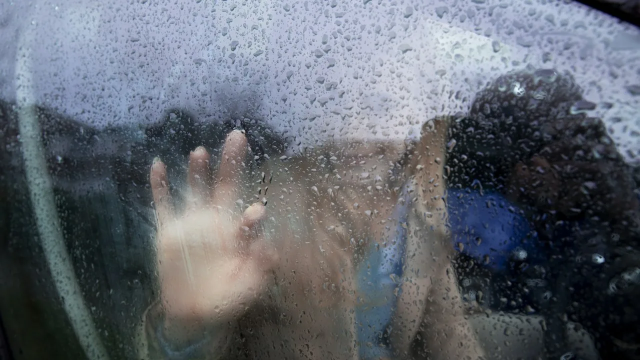 Actionilla on kätevä autotarvike. Se sopii kaikille kuljettajille ja maksaa vain 18 euroa.