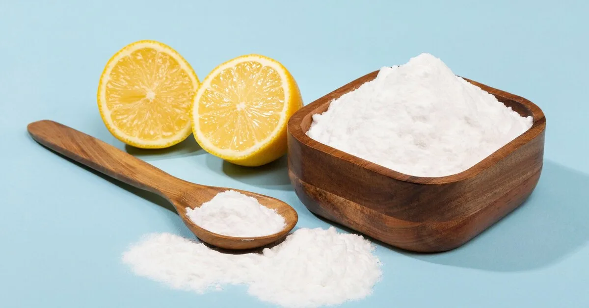 Sitruunankuoren ja ruokasoodan seos: miksi se on hyödyllinen ja miksi sitä suositellaan.