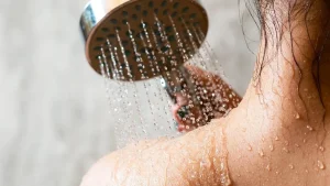Terve ikääntyminen: kuinka monta kertaa viikossa pitäisi todella käydä suihkussa?