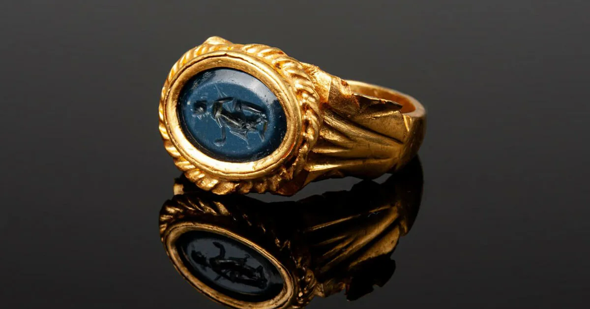 Suomalaisesta kirpputorista löydettyjen muinaisten sormusten mysteeri kiehtoo arkeologeja