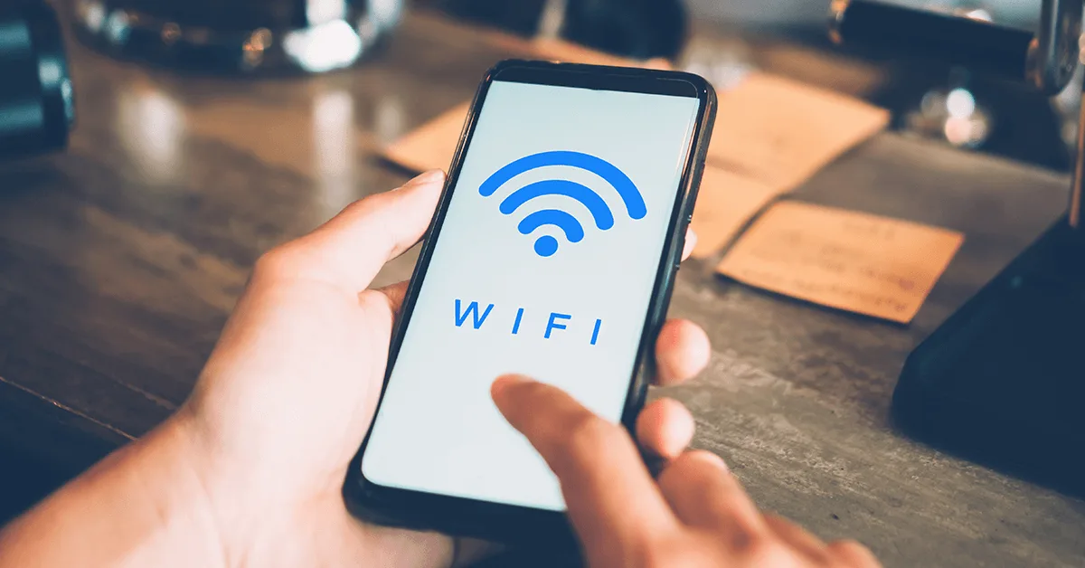 Miksi Wi-Fi on ehdottomasti kytkettävä pois päältä älypuhelimesta, kun lähdet kotoa?