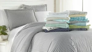 ”Vuodevaatteita ei tarvitse vaihtaa joka toinen viikko tai kuukausi”, sanoo asiantuntija ja täsmentää tarkat vaihtovälit.