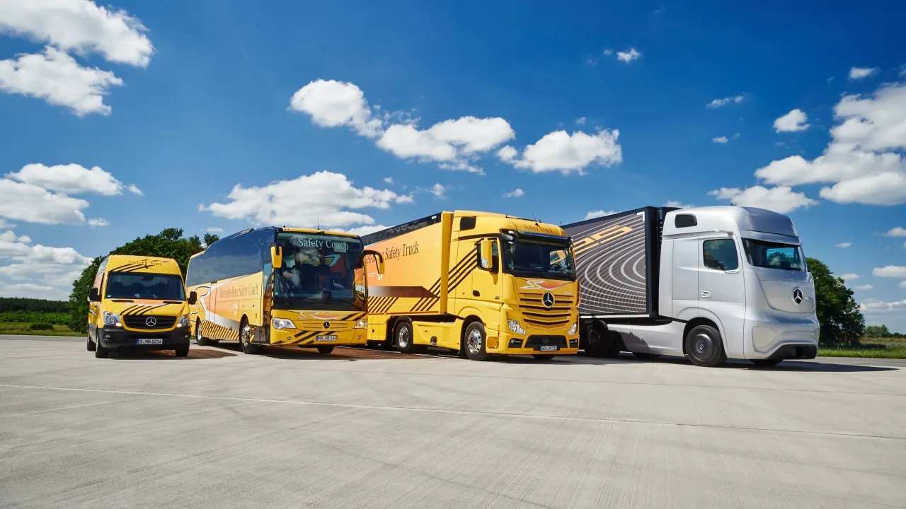 Autoteollisuuden historiallinen brändi aloittaa kuorma-autojen ja linja-autojen tuotannon uudessa tehtaassa