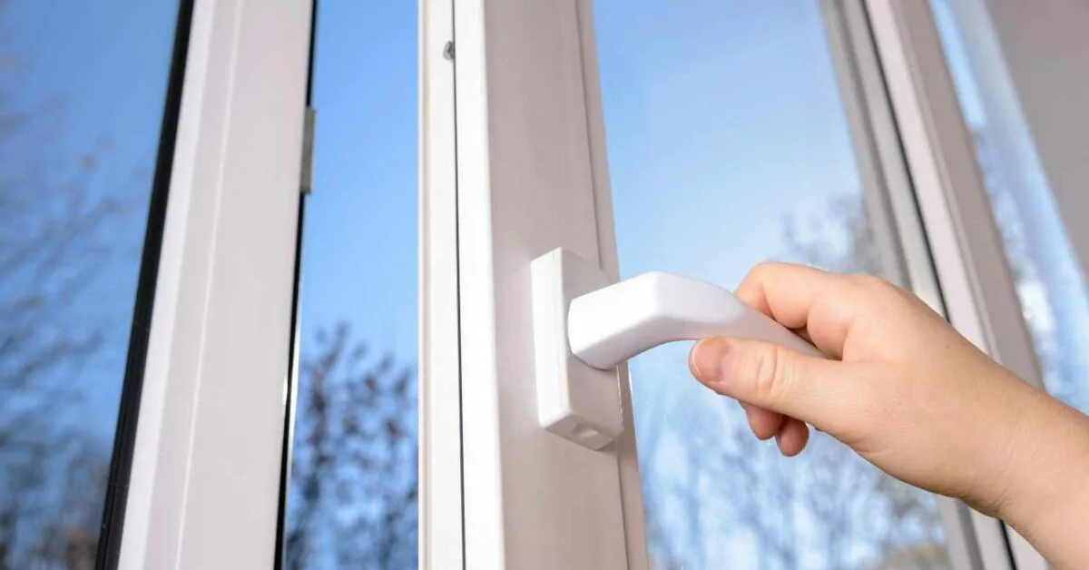 Miksi talvella ei todellakaan ole suositeltavaa tuulettaa taloa klo 8–10 aamulla