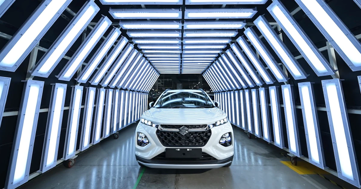 Marutin premium-auto, joka on tarkoitettu vähävaraisille, on saatavana tehokkaalla 998 cm³:n moottorilla ja 33 km/h:n nopeudella.