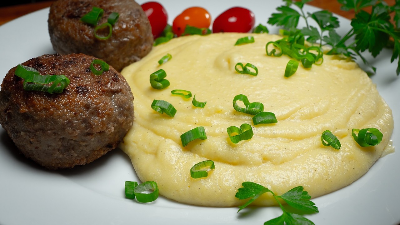 Martin Berasategi (65), kokki: ”Kermainen perunamuusi valmistuu sekoittamalla 550 g perunaa 250 ml maitoon ja voihin.”