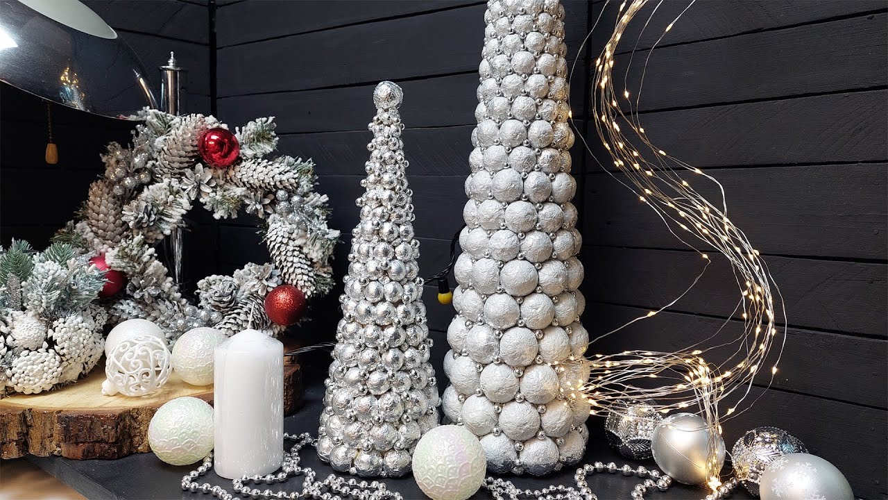 Kuinka tehdä uudenvuoden kuusi muovipullojen korkkeista nopeasti ja helposti