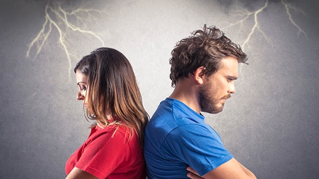 Mitä psykologian mukaan tarkoittaa, kun ihminen on aina hiljaa välttääkseen konflikteja