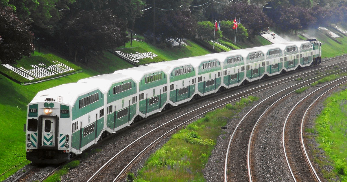 Kuinka paljon Santiago Metron kuljettajat ansaitsevat ja miten valintaprosessi etenee?