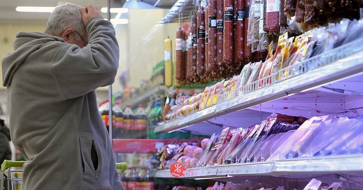 Kolme suurta supermarketketjua sulkee ovensa.